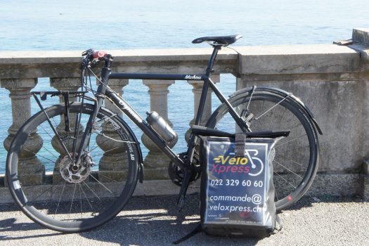 Vélo Express assure la livraison de vos cadeaux pour plaire au récepteur.